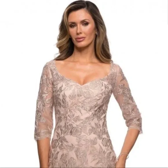 La Femme Lace V Neck A-Line Dress - Picture 3 of 8